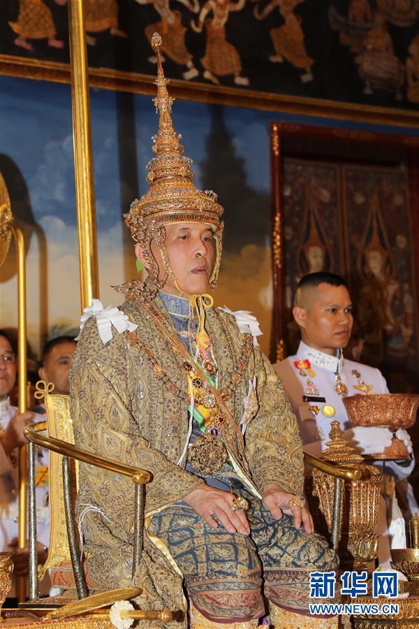 泰国泰王照片图片