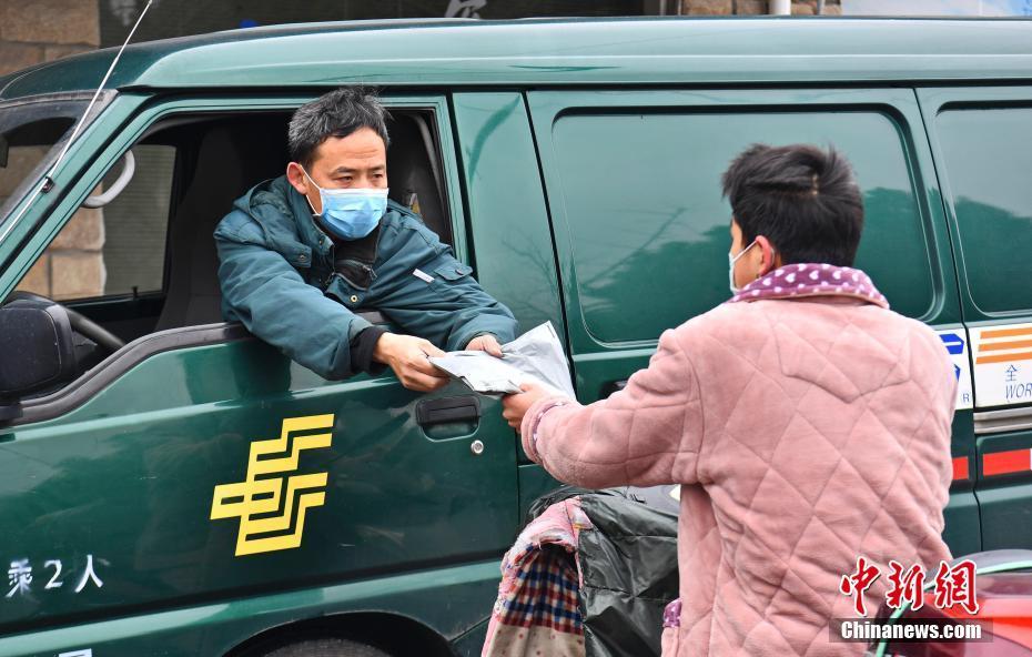 战疫中乡村邮政投递员的一天46