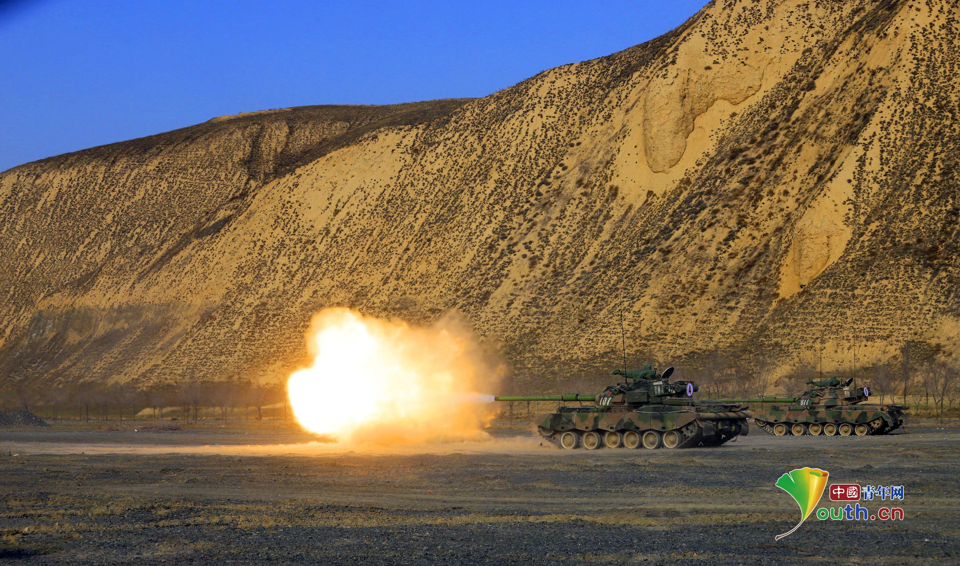 大漠戈壁 一场实弹射击火热展开