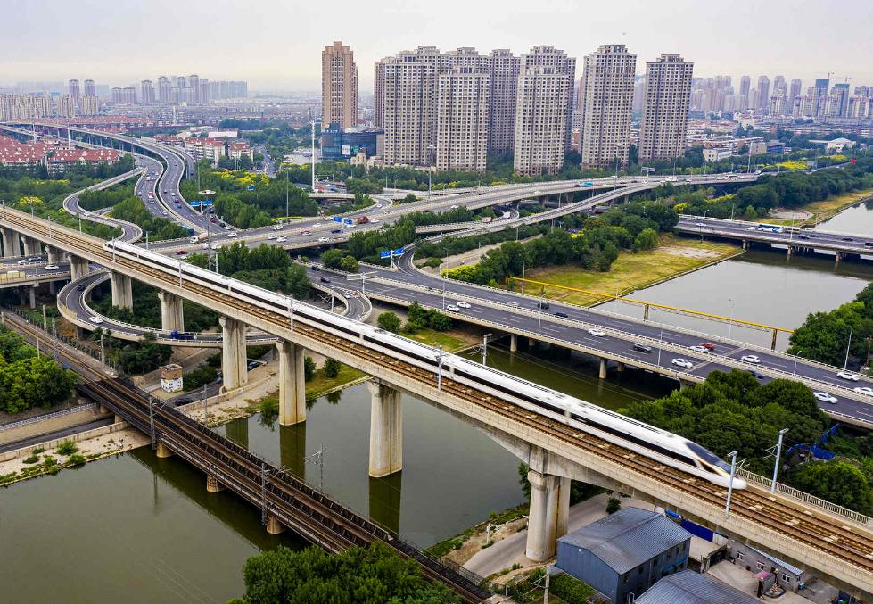 全国铁路7月1日零时起实施新图暑运同步开启11