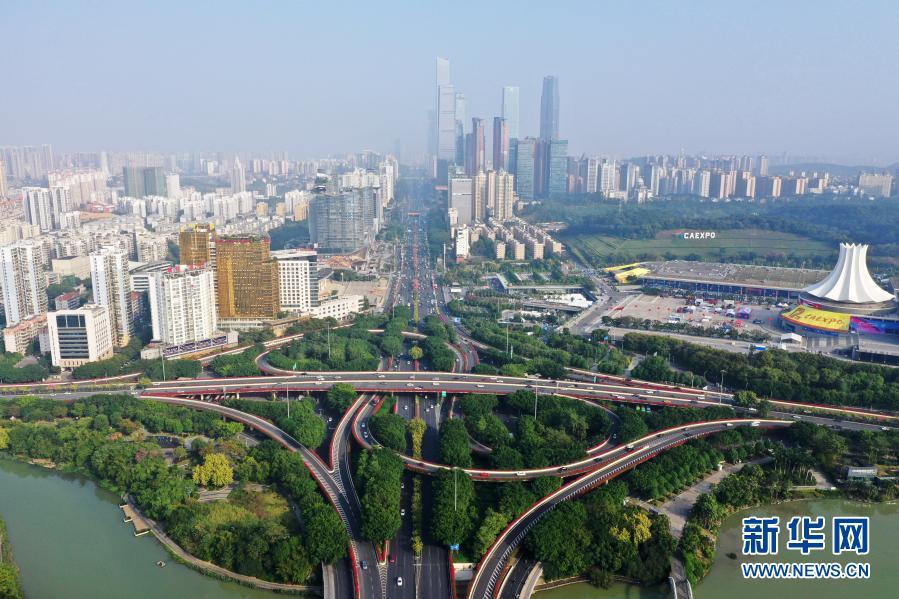 广西南宁静待盛会 (4/5)