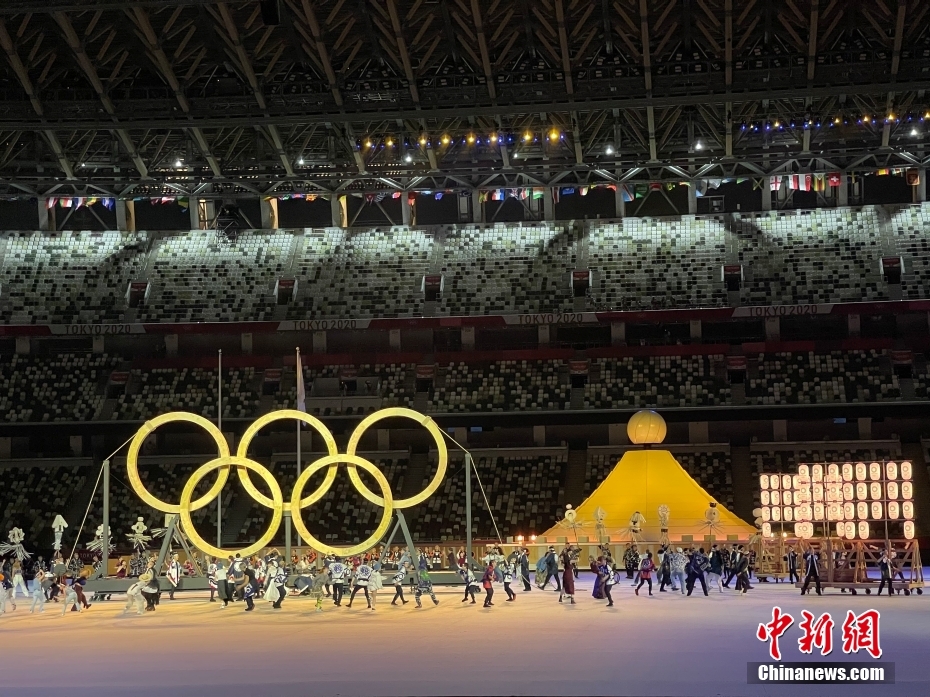 7月23日,第32届夏季奥运会开幕式在日本首都东京新国立竞技场举行.
