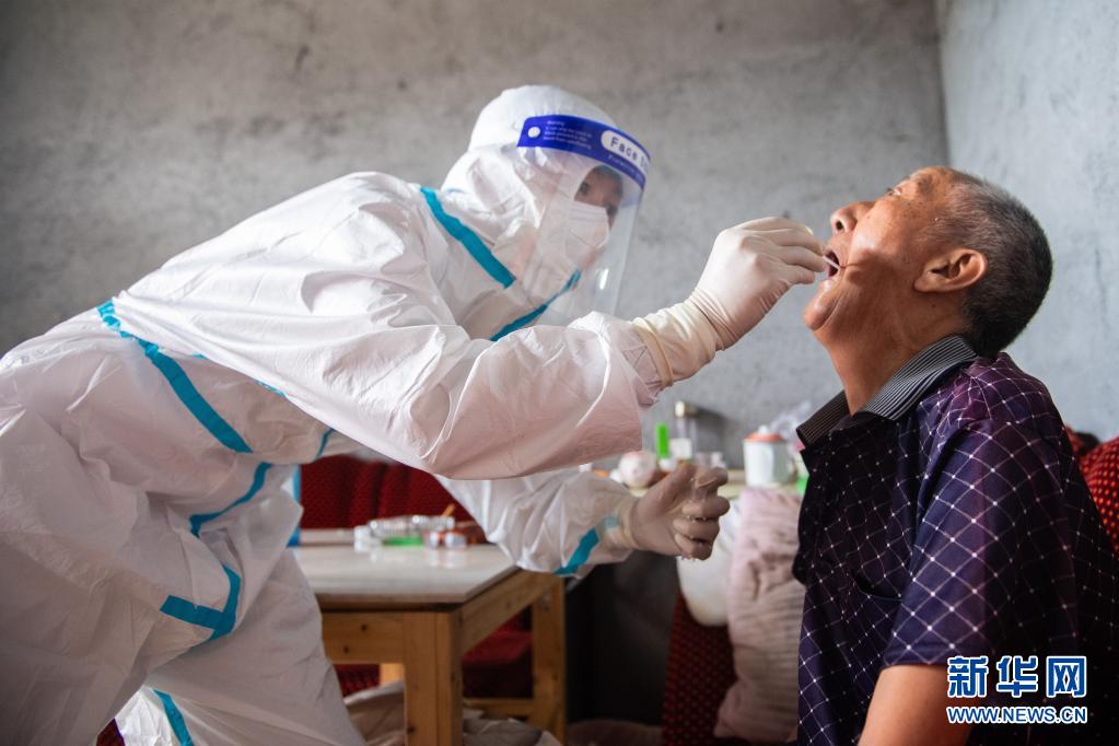 张家界加快推进乡村地区居民核酸检测工作