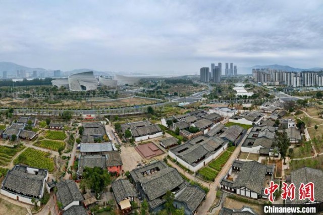 遇见福建：梁厝古今百年情怀