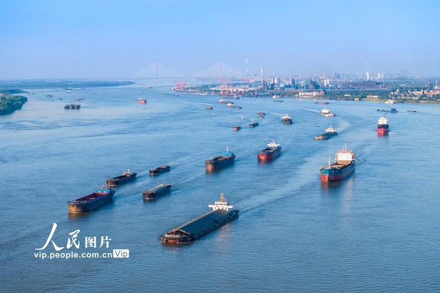安徽芜湖：长江“黄金水道”助发展