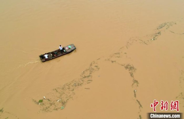 福建福州：强降雨持续致闽江水位大涨