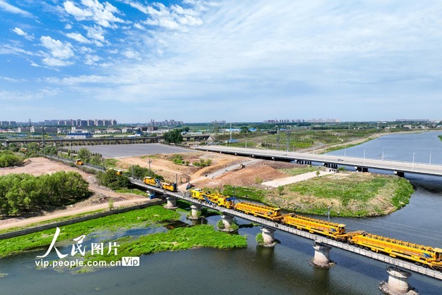 辽宁沈阳：高温下的坚守