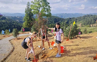 中美青年共植友谊树活动在福建省福州市举行.png