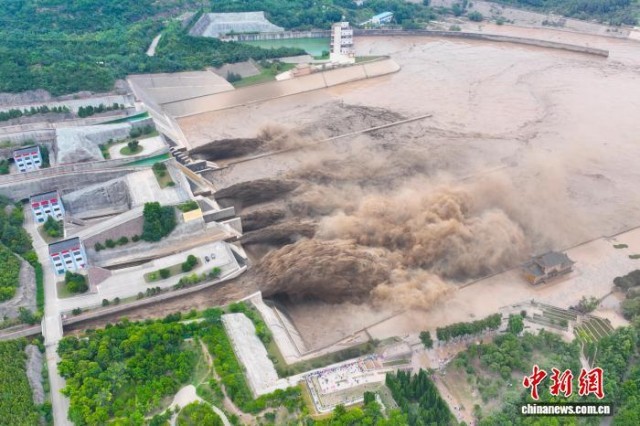 河南小浪底调水调沙持续进行