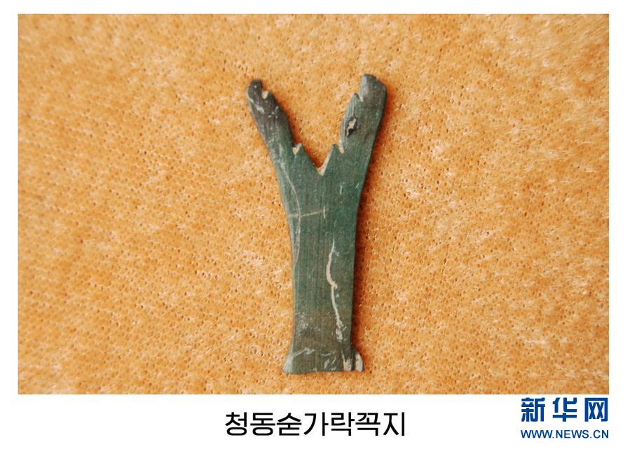 朝鲜发现高丽王陵 墓室由经过打磨的整块花岗岩砌成