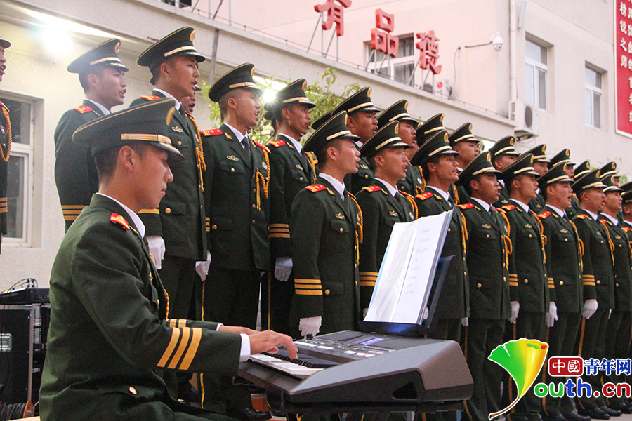警营"八音"合唱队在排练中.中国青年网通讯员 程志鹏 摄